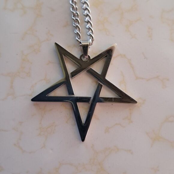 Inverted Pentagram Necklace Amulet Pendant & Chain Gothic Heavy Metal Jewelry - Picture 2 of 8